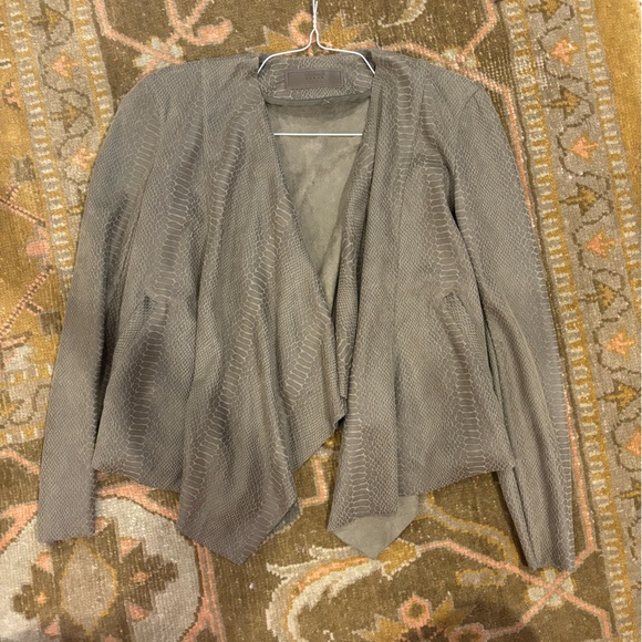 Blank NYC olive snake pattern jacket size XS - Picture 4 of 5